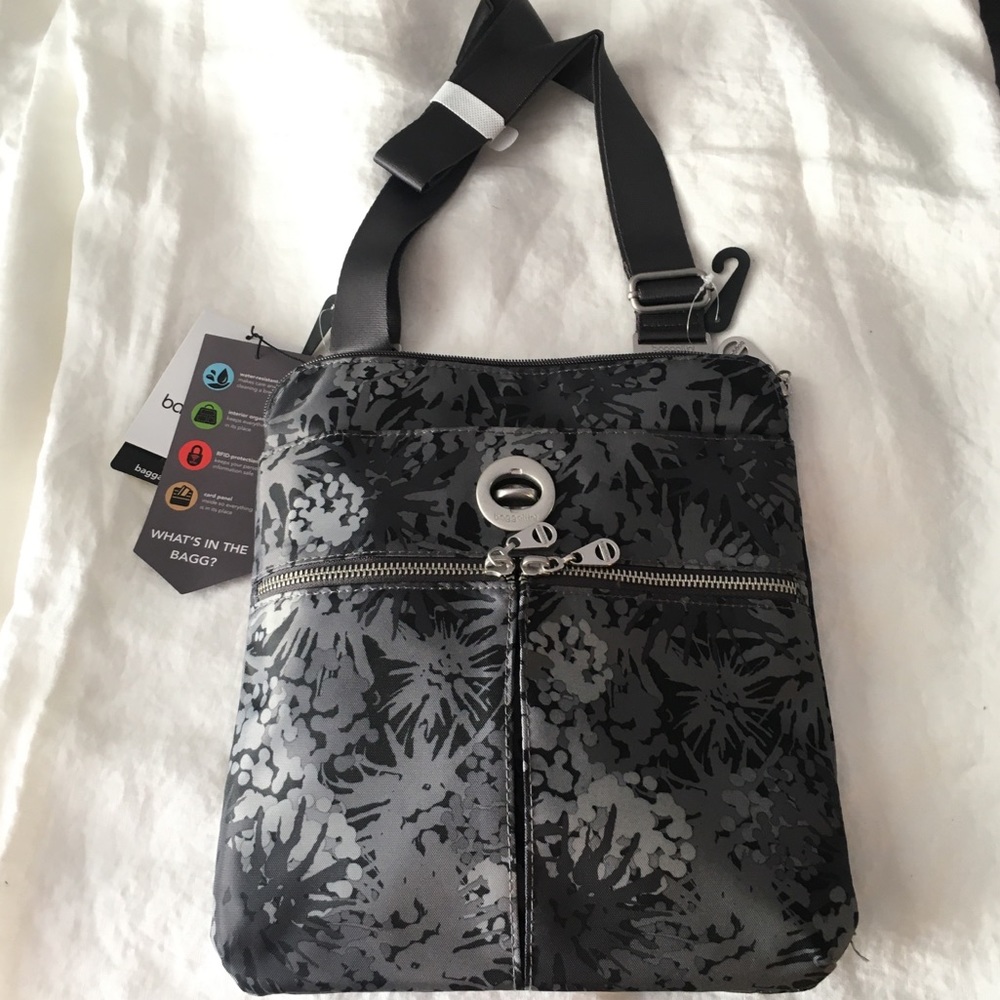 Baggallini Madras RFID Crossbody Bag